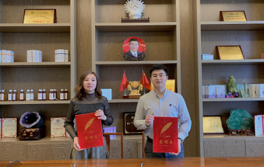 恭喜廣東潮州市加盟商唐老師，成功續(xù)簽翌芙萊